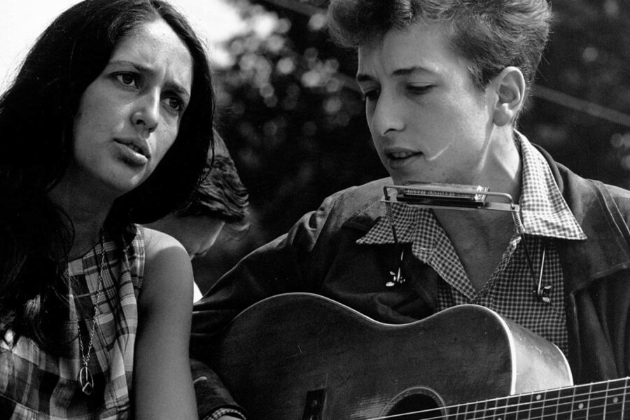 La rivoluzione poetica di Bob Dylan ha cambiato la visione del mondo